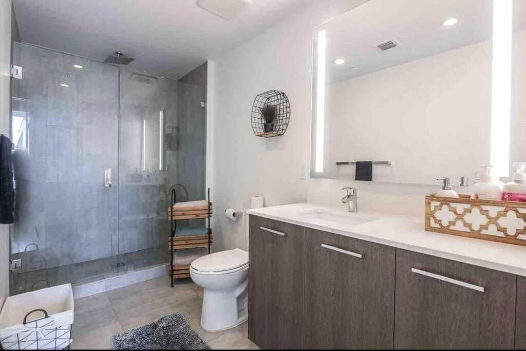 Gorgeous 2Br/2Bth In The Heart Of Miami Apartment Екстериор снимка