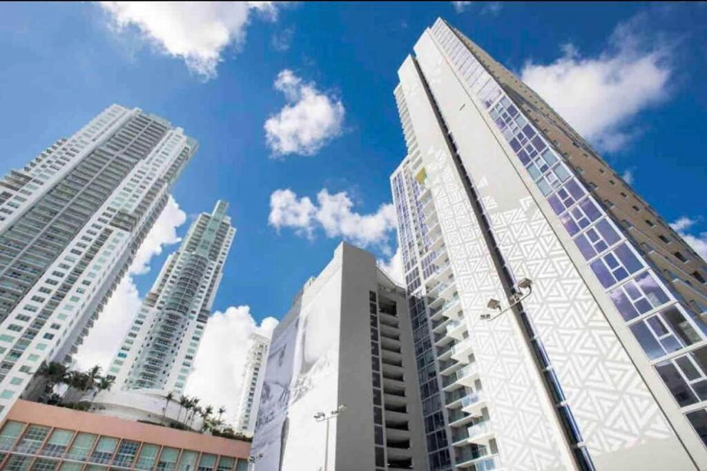 Gorgeous 2Br/2Bth In The Heart Of Miami Apartment Екстериор снимка